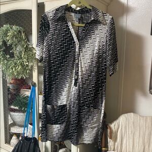 Black & White Zigzag Button-Up Dress